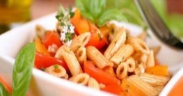 Schneller Penne Rigate-Salat