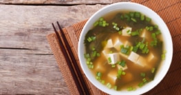 Miso-Suppe mit Tofu