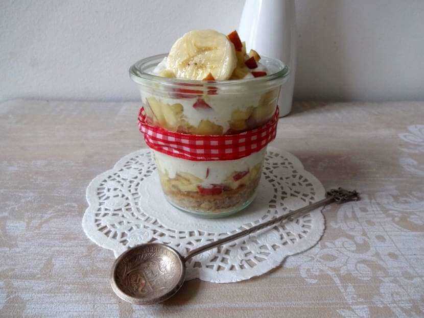 Fruchtiges Haselnuss-Tiramisu im Glas