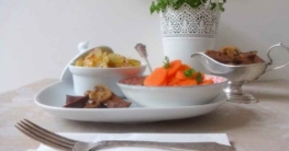 Saitan-Ragout mit glacierten Möhren an Kartoffel-Gratin