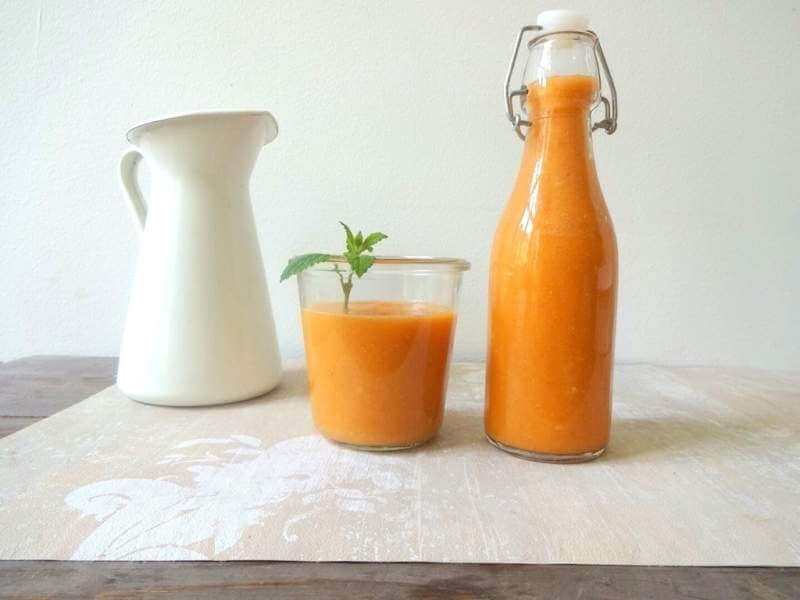 Fruchtiger veganer Hafer-Smoothie