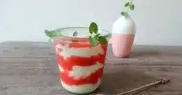 Gestrudelter Vanille-Erdbeer-Quark