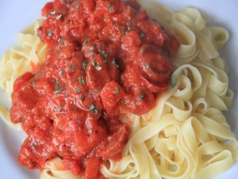 Penne mit Chorizo und Rucola