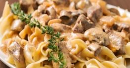 Boeuf Stroganoff