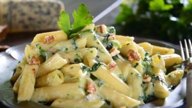 Nudeln mit Gorgonzolasauce