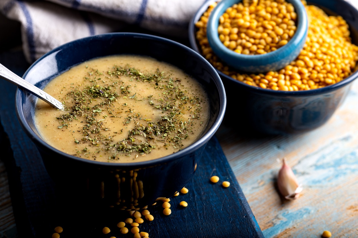 Linsensuppe mit gelben Linsen