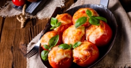 Orientalisch gefüllte Tomaten